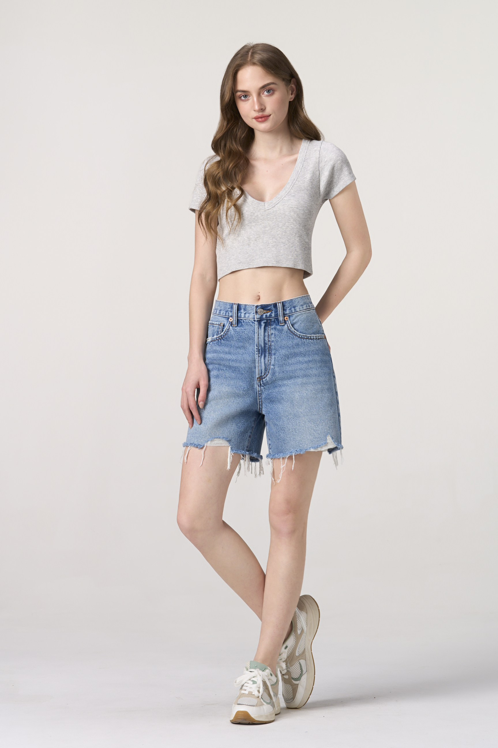 casual versatile denim shorts