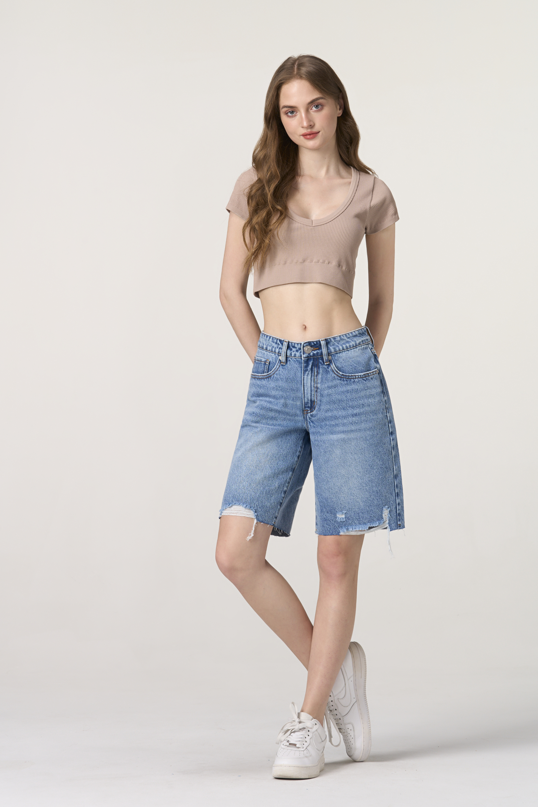 casual versatile denim shorts