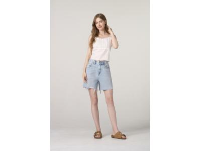 casual versatile denim shorts
